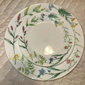 Corelle My Garden Plates